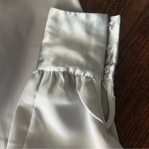 Vertigo Paris Silver Dress No Size or Material Tag
See Measurements in Listing - Picture 4 of 7